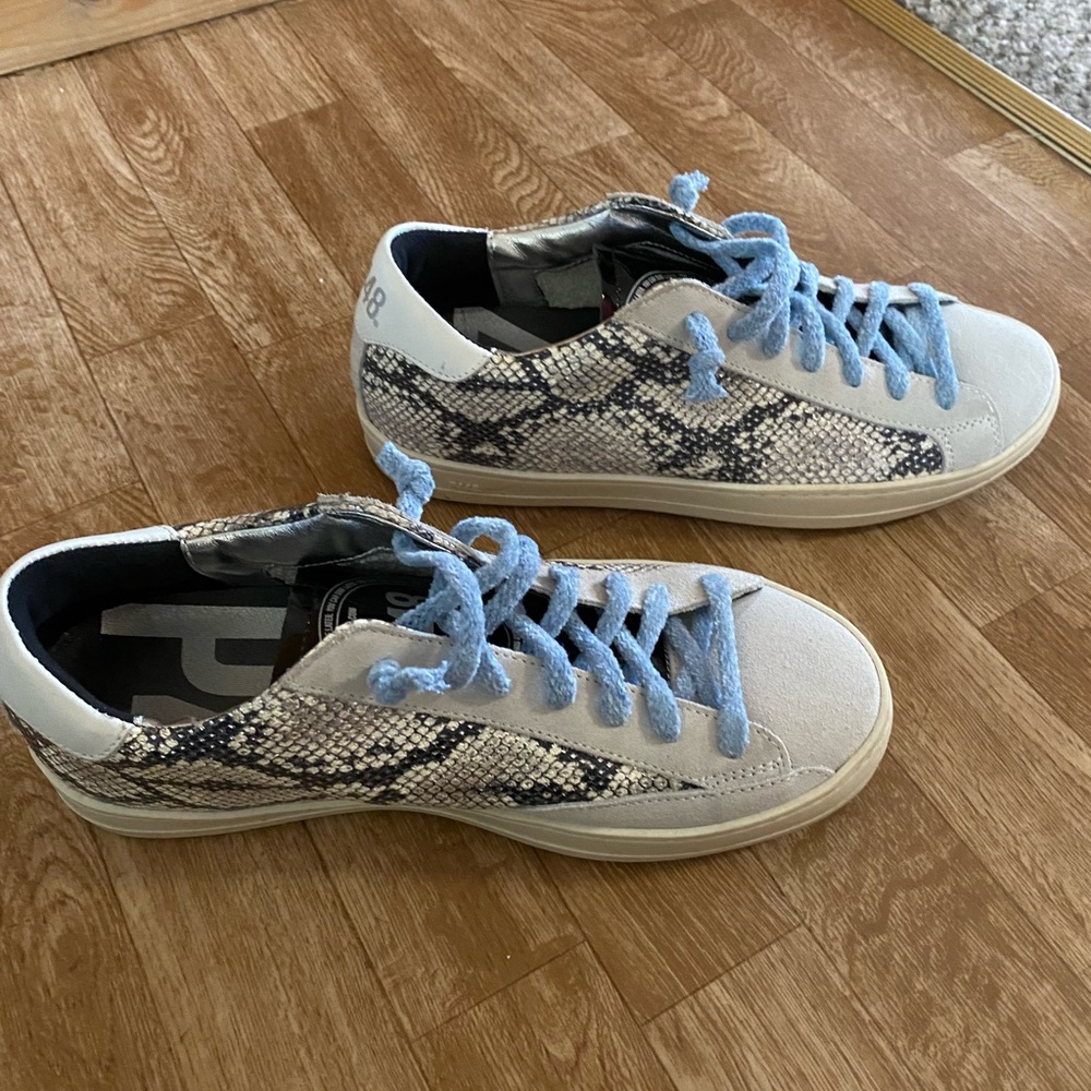P448 Sneakers